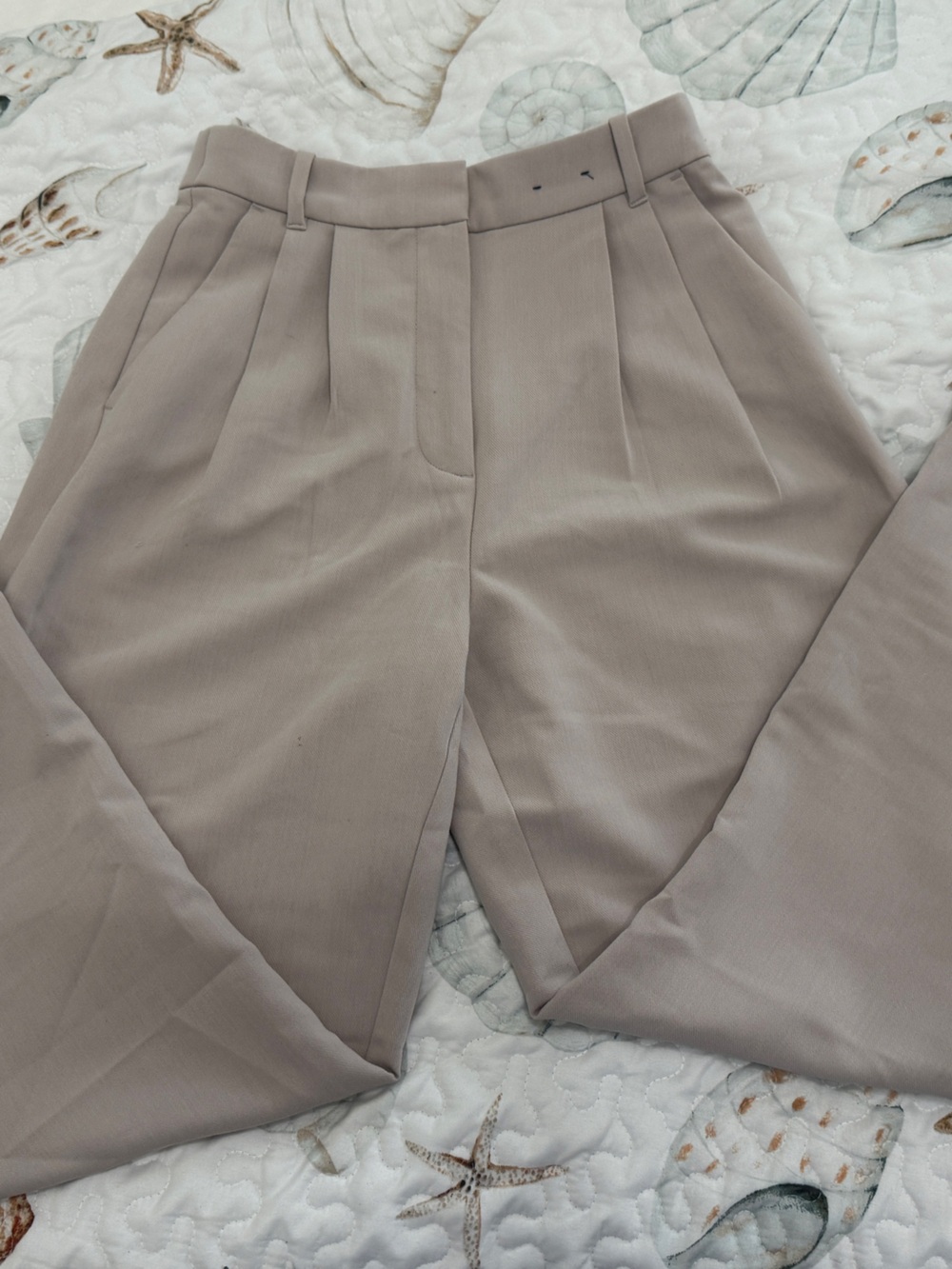 Abercrombie & Fitch Pleated High-Waist Wide-Leg Trousers - Taupe